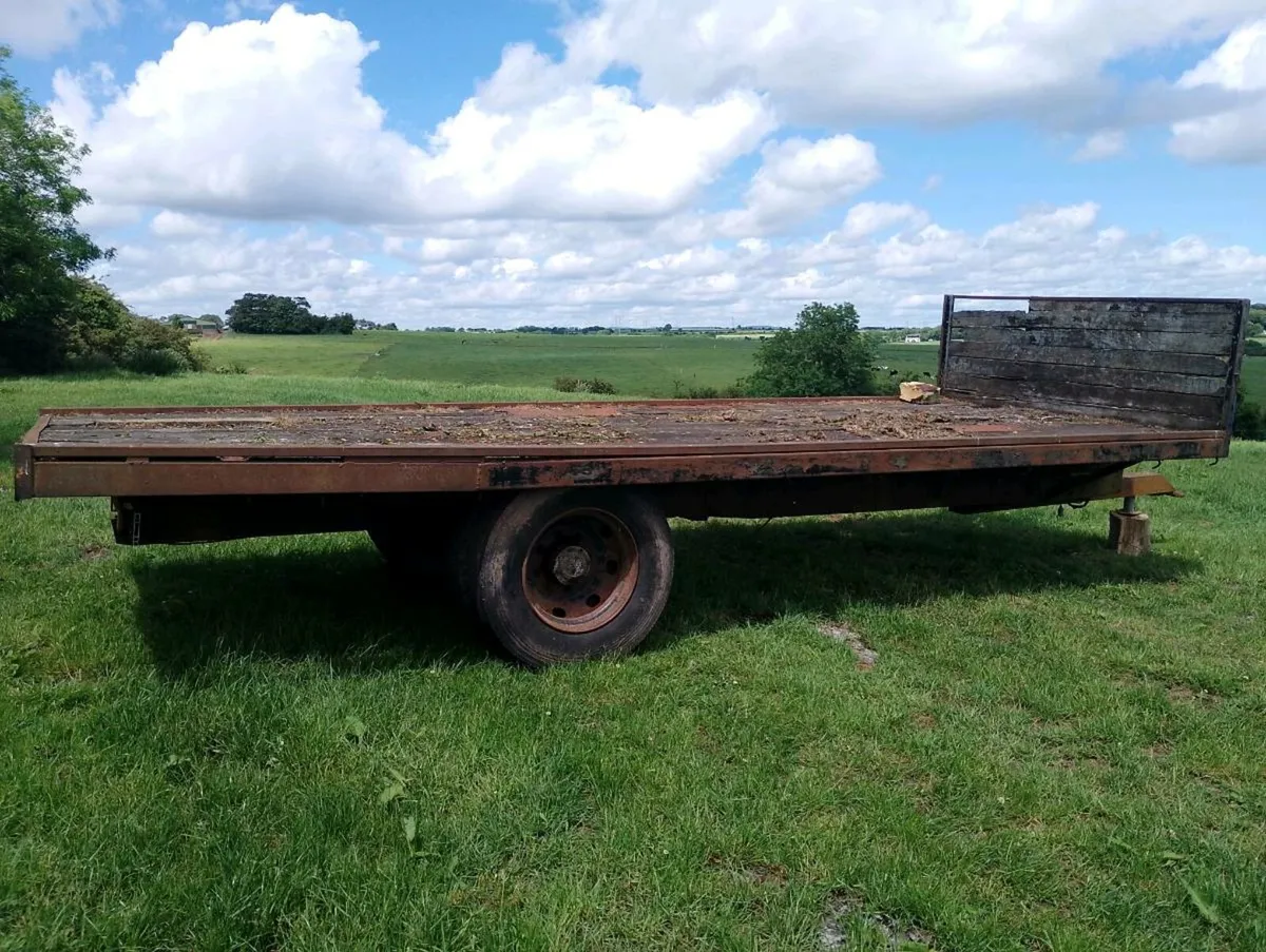 Bale trailer for sale - Image 2