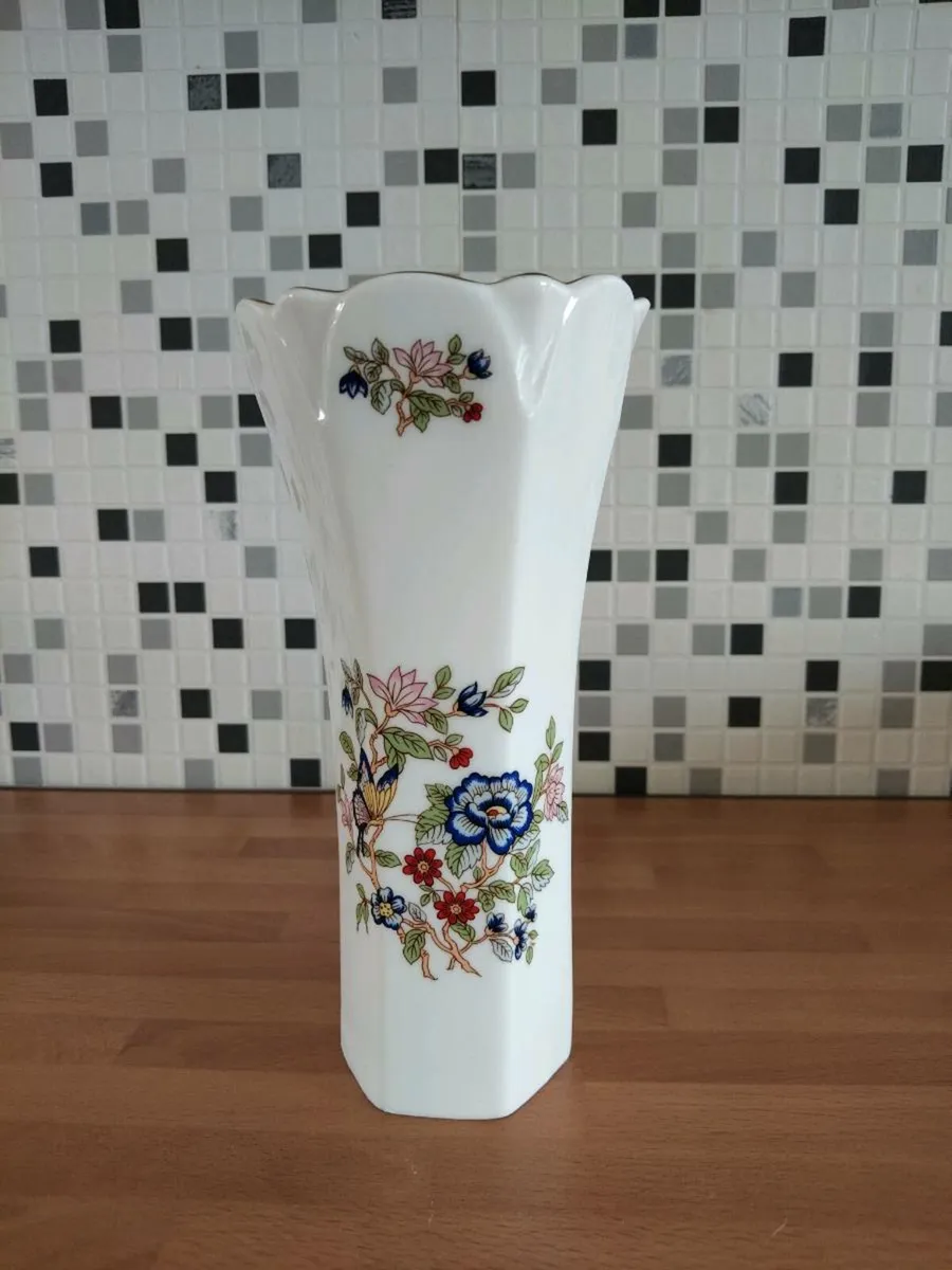 Vase - Image 1
