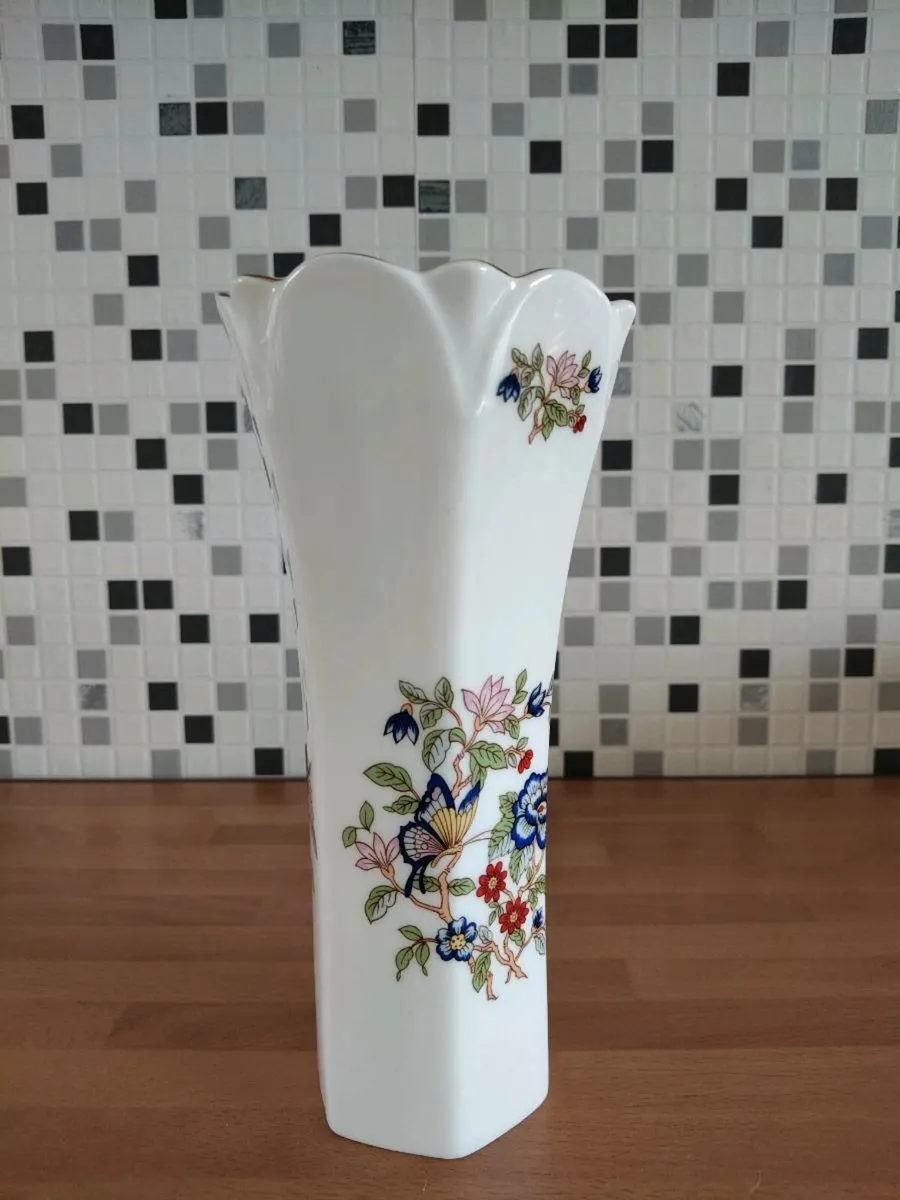 Vase - Image 2