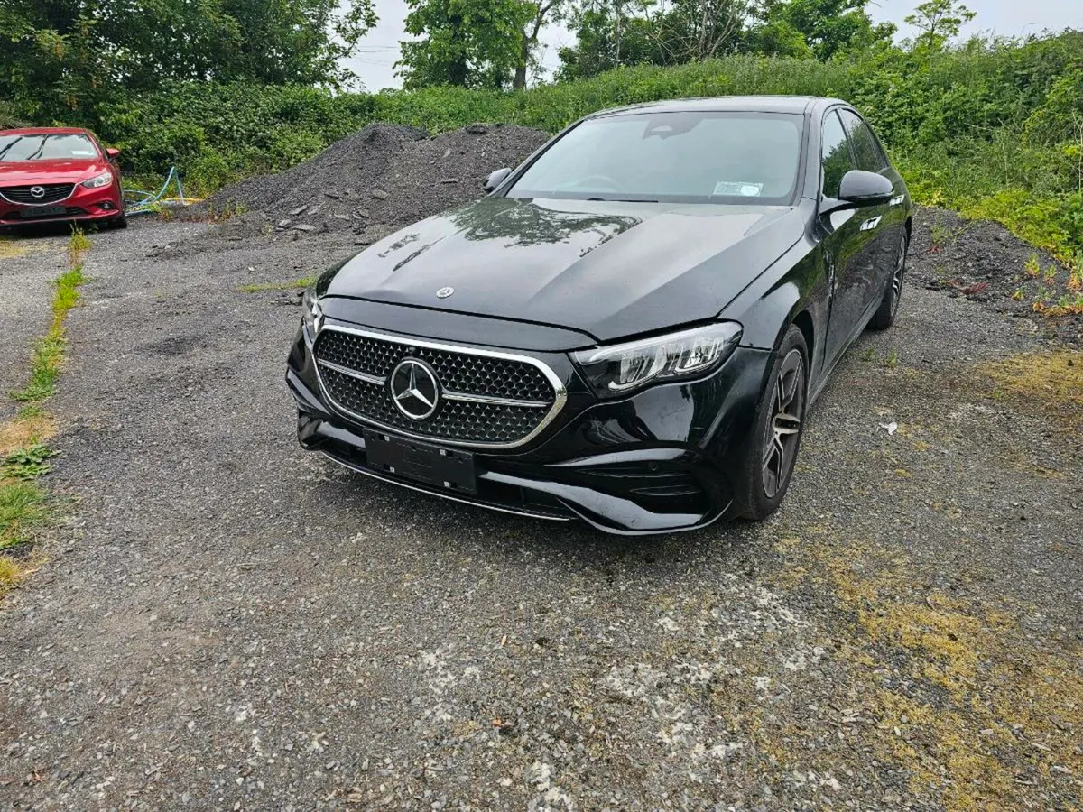 Mercedes e klas  220D AMG premium 4 +  2024 - Image 1