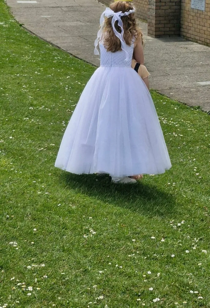 Communion dress - Image 3