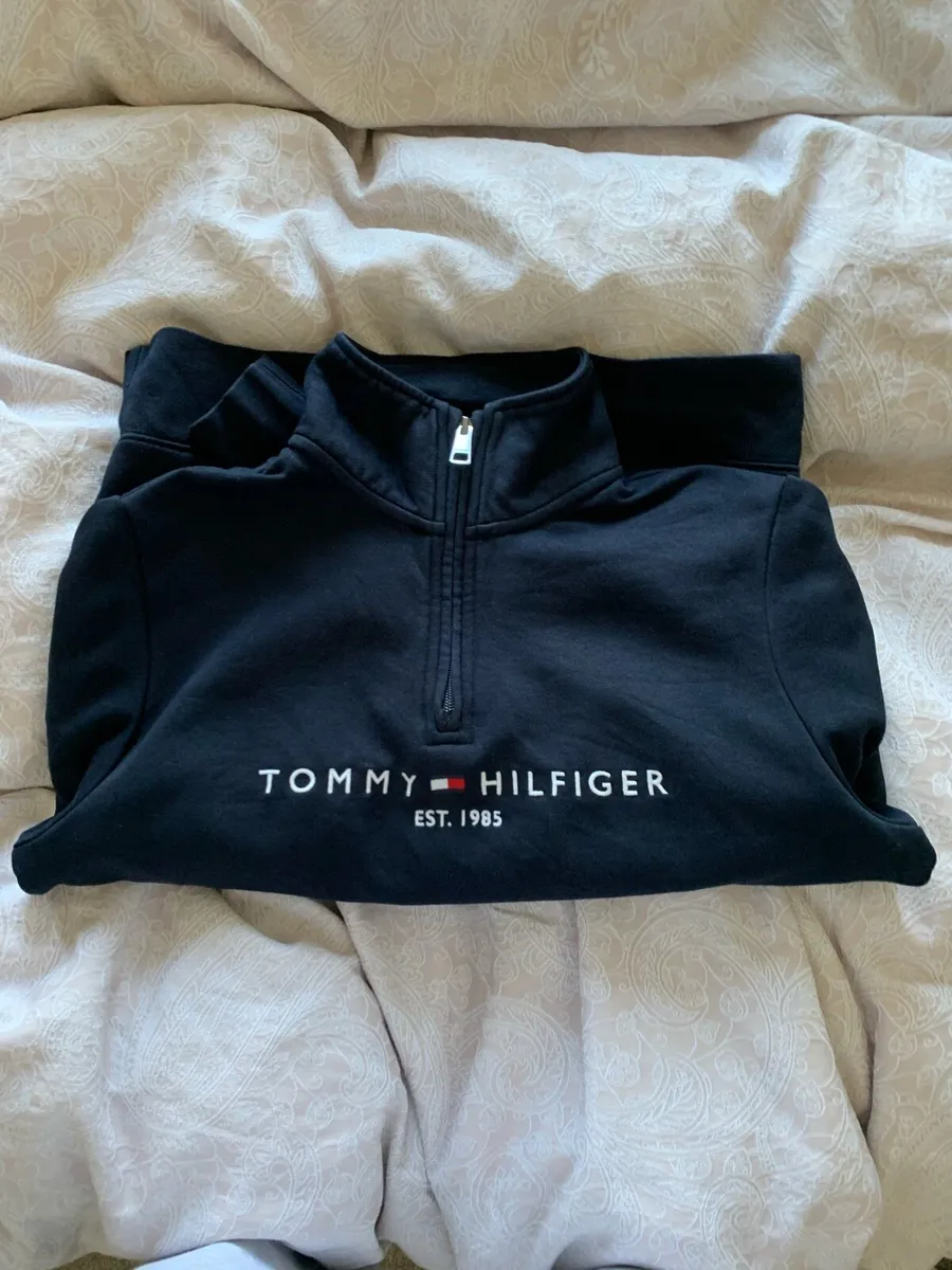 Tommy Hilfiger hoodie - Image 1