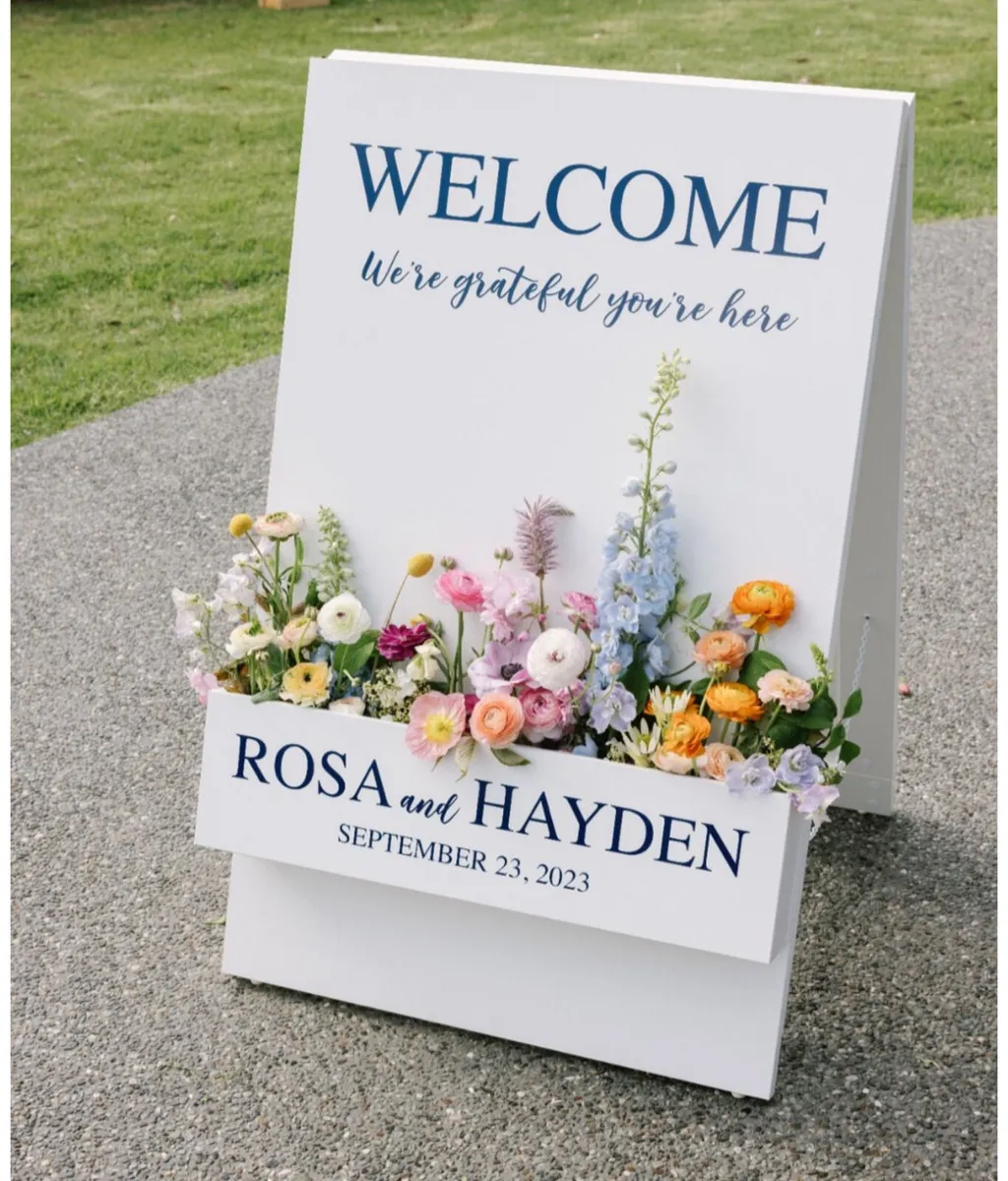 Wedding flower box welcome sign - Image 1