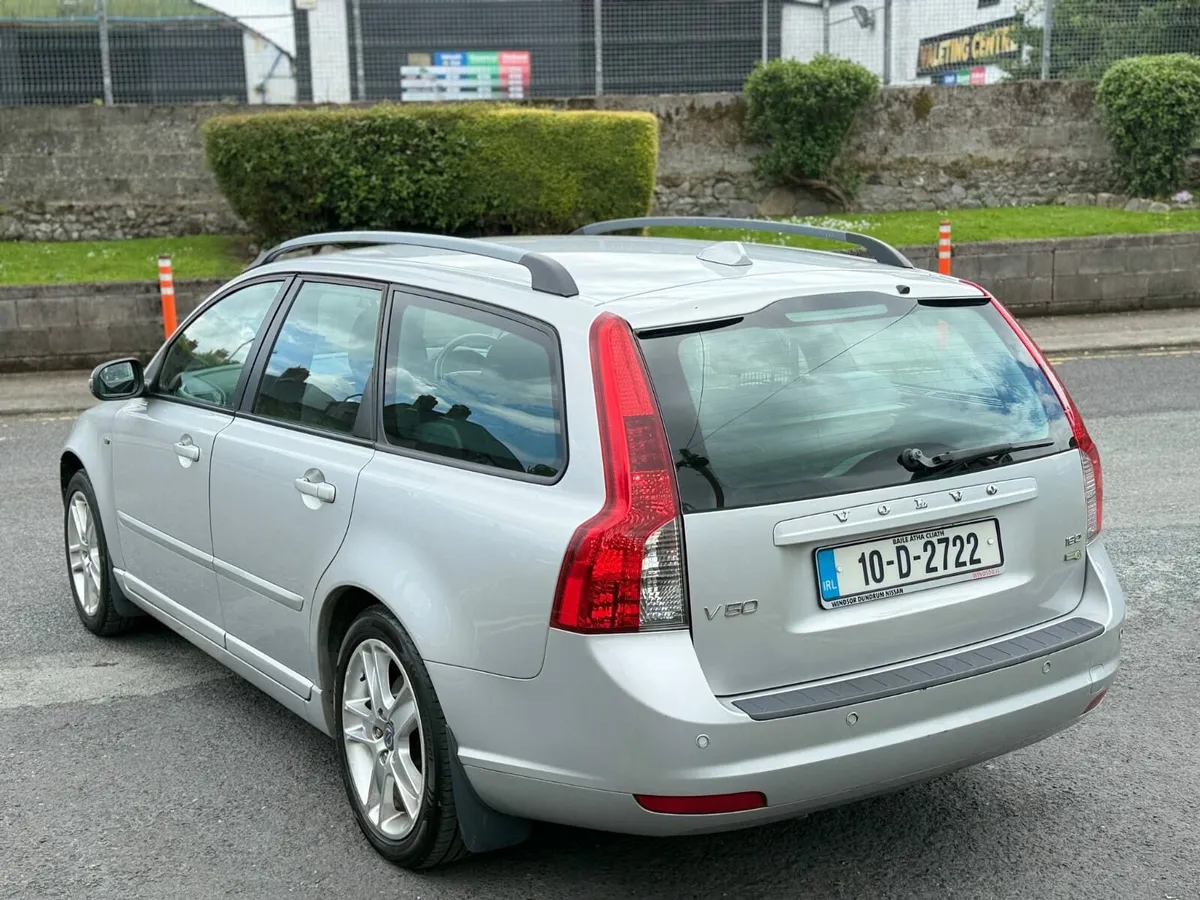 2010 Volvo S40 Estate Diesel - Image 4