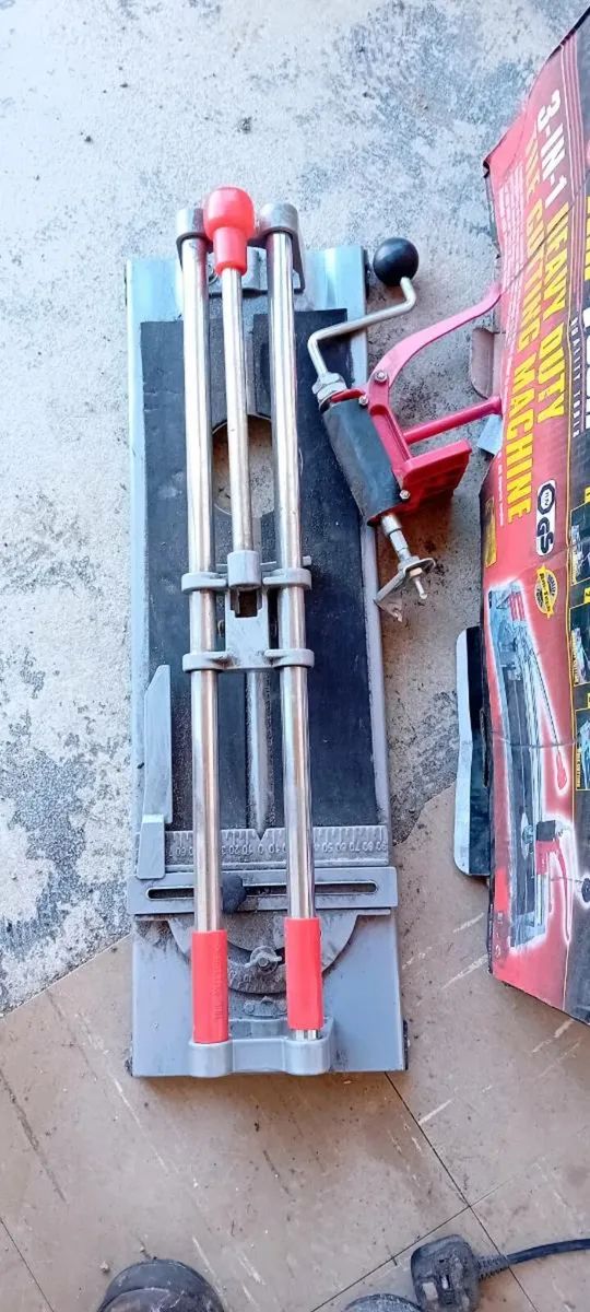 Tile cutter - Image 2