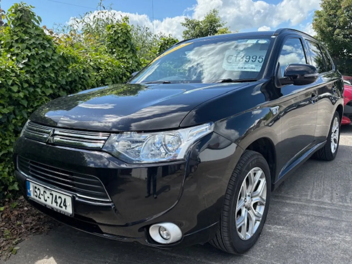 Mitsubishi Outlander 2015 PHEV Automatic - Image 3
