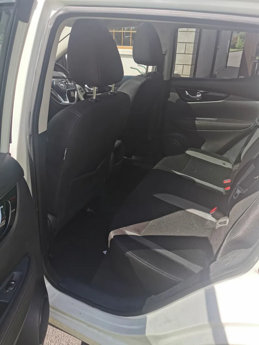 Nissan Qashqai 2017 - Image 3