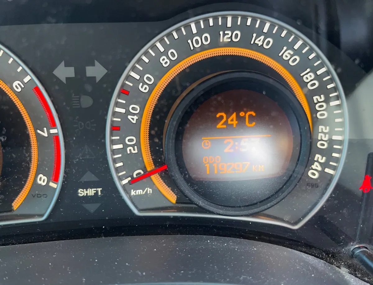 Toyota Corolla 2012 - Image 1