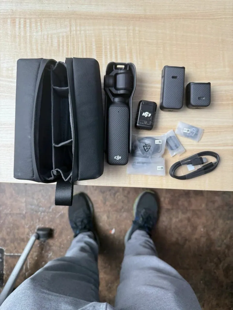 DJI Osmo Pocket 3 Creator Combo - Image 1