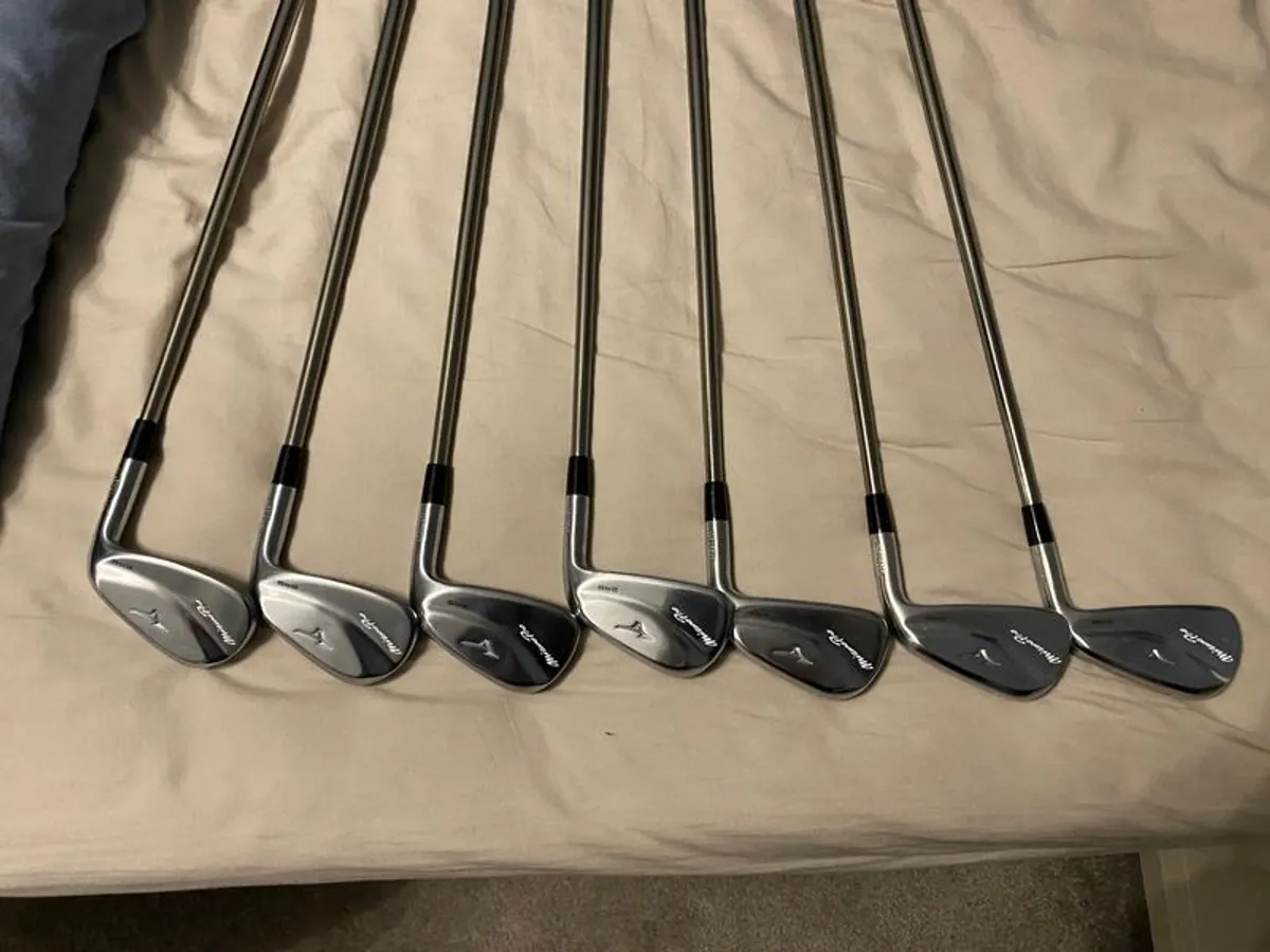 mizuno pro 245 irons/4-Pw/Stiff 95gram graphite shafts/standard loft/lie Fresh multicompound grips - Image 1