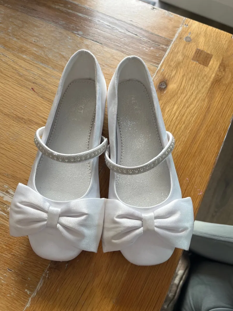 Shoes - Image 2