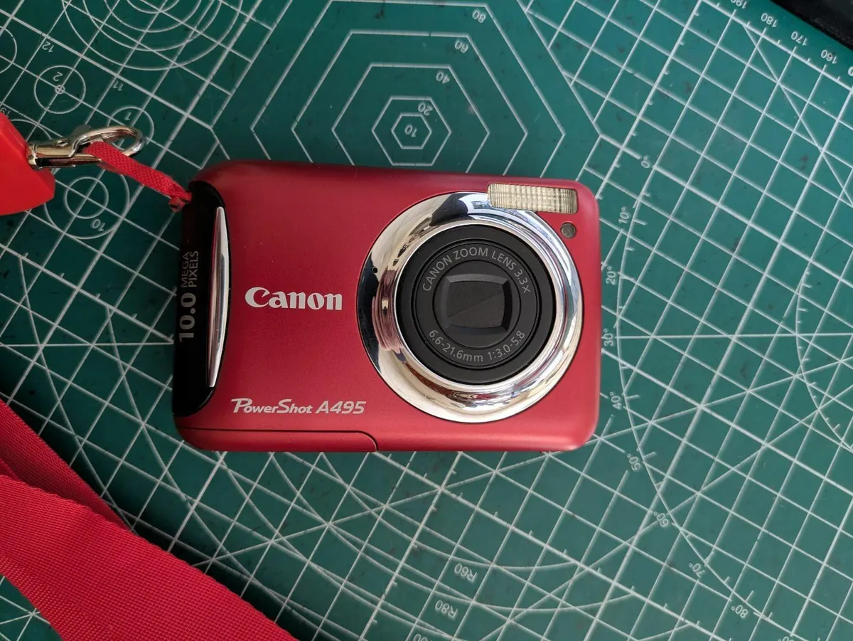 Canon PowerShot A495 - 10MP CCD digital camera - Image 4