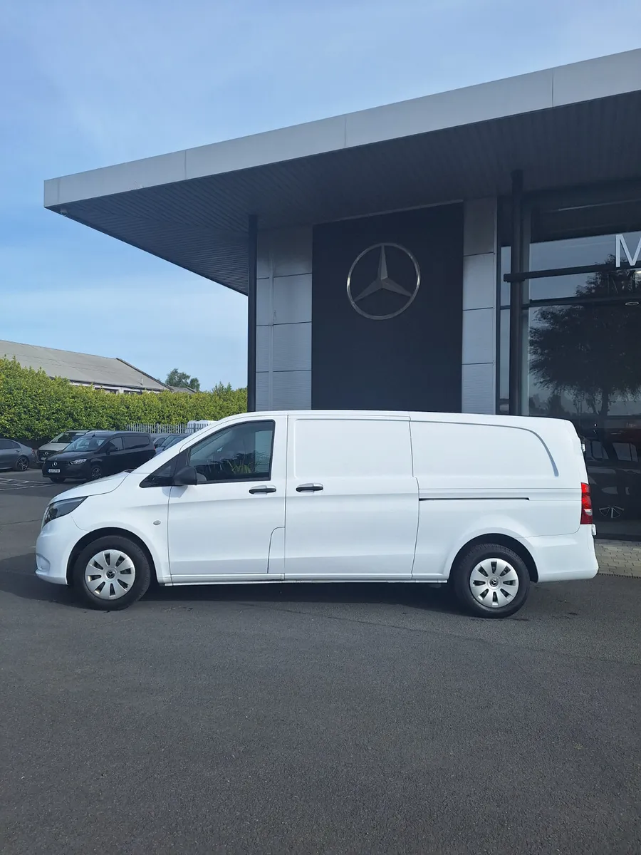 Mercedes-Benz Vito 2022 - Image 4