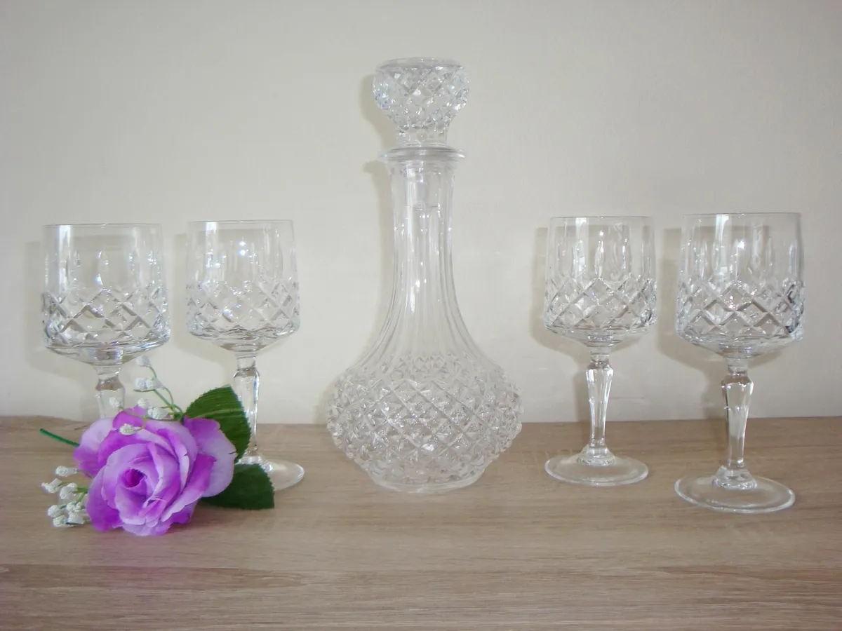 Crystal decanter with 4 glasses - Image 1