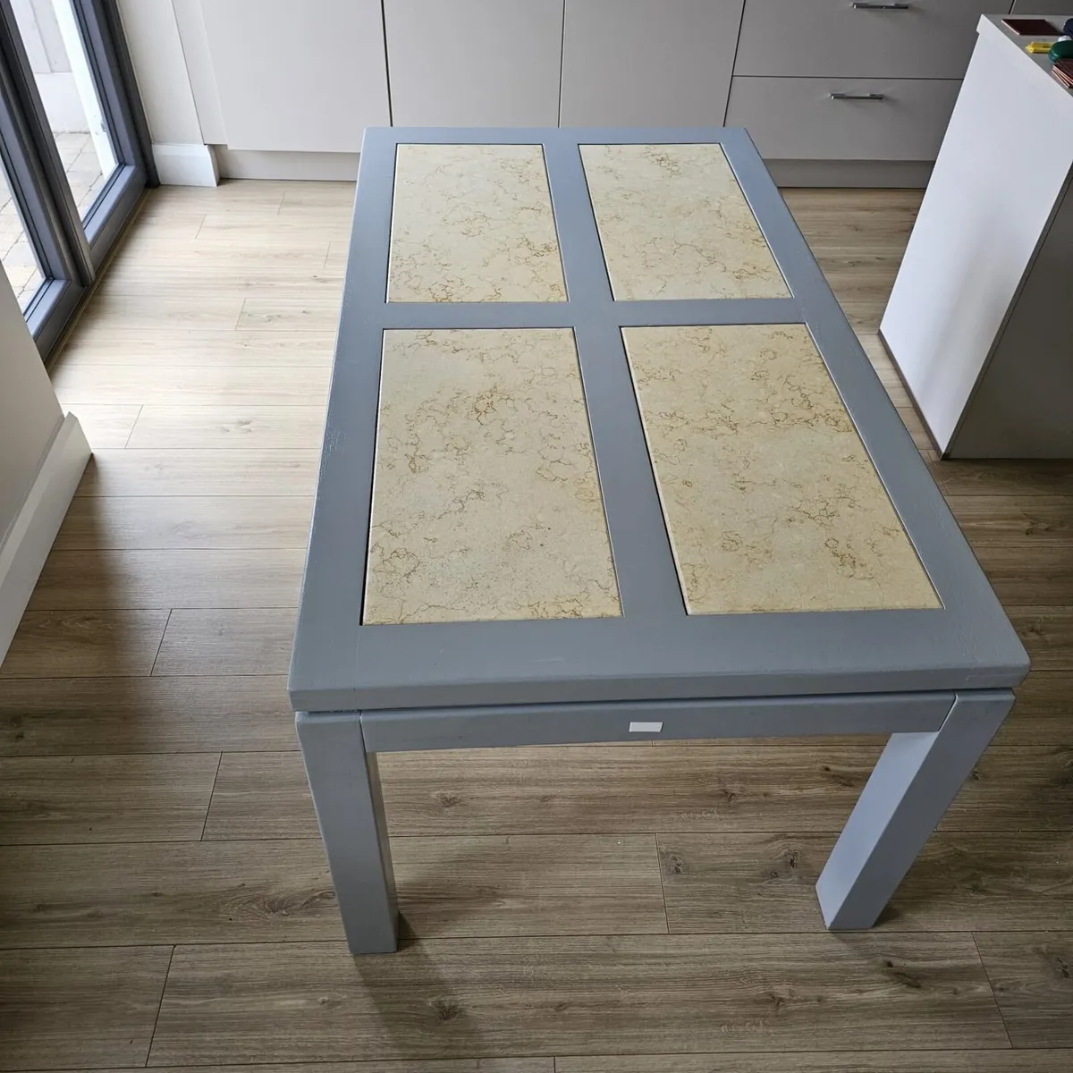 Kitchen table