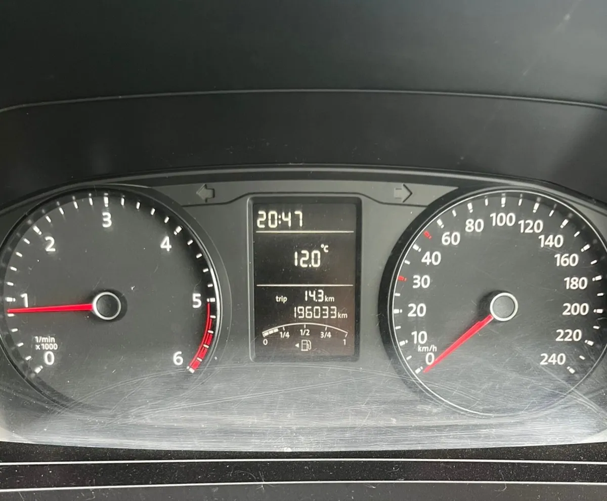 Volkswagen Transporter 2017 - Image 3