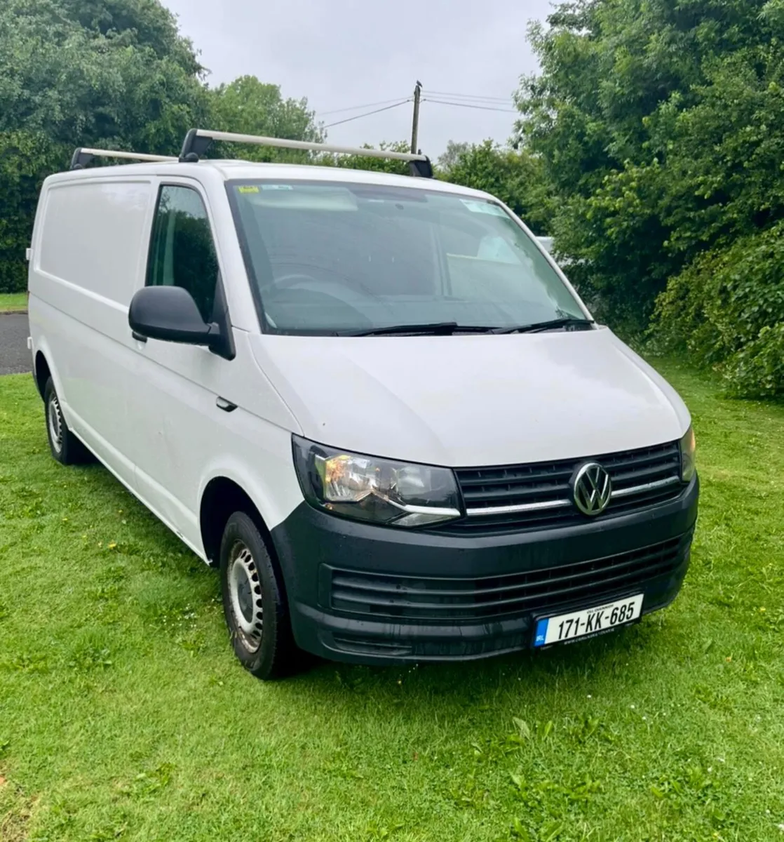 Volkswagen Transporter 2017 - Image 1