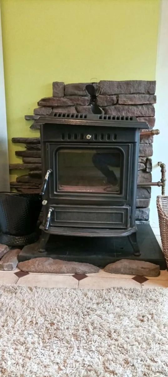 Stove - Image 1