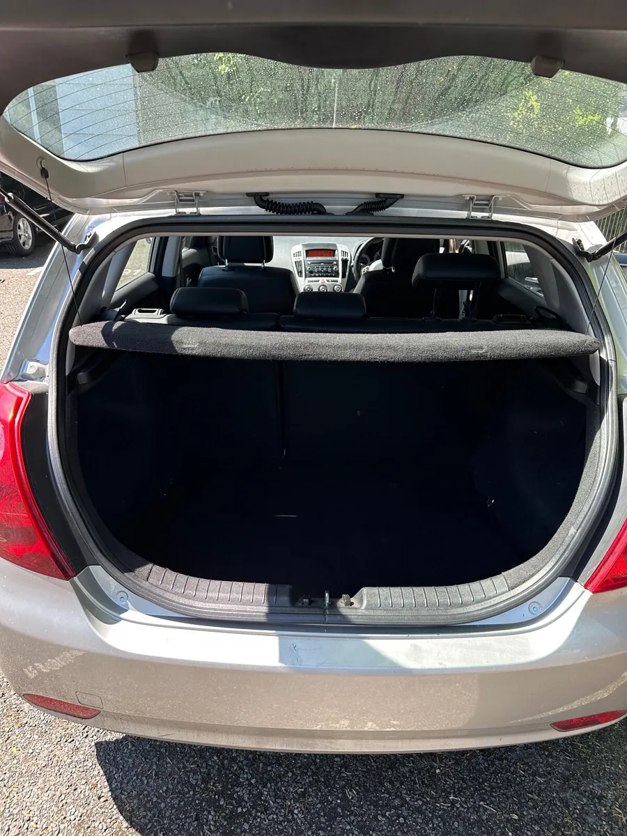 Kia Ceed 2010 - Image 4