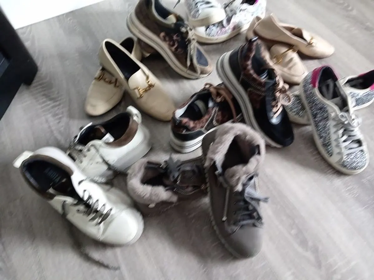 Ladies Shoes more shoes added - Image 3