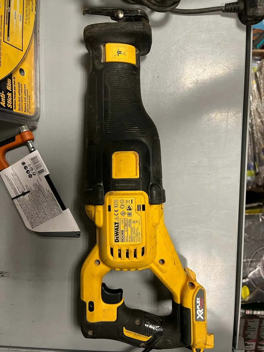 DeWalt Reciprocating Saw - Image 2