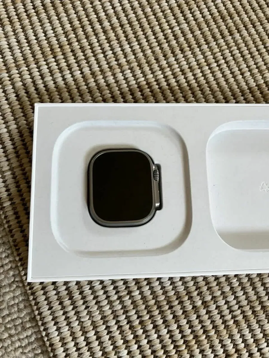 Apple Watch Ultra 2 Bundle - Image 3