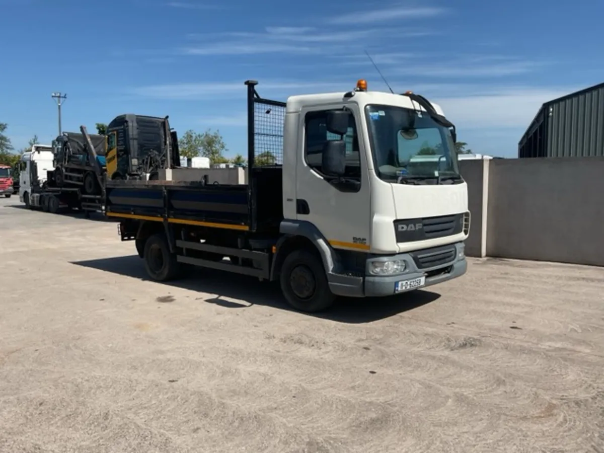 2011 DAF LF45.160 4x2 Tipper - Image 1