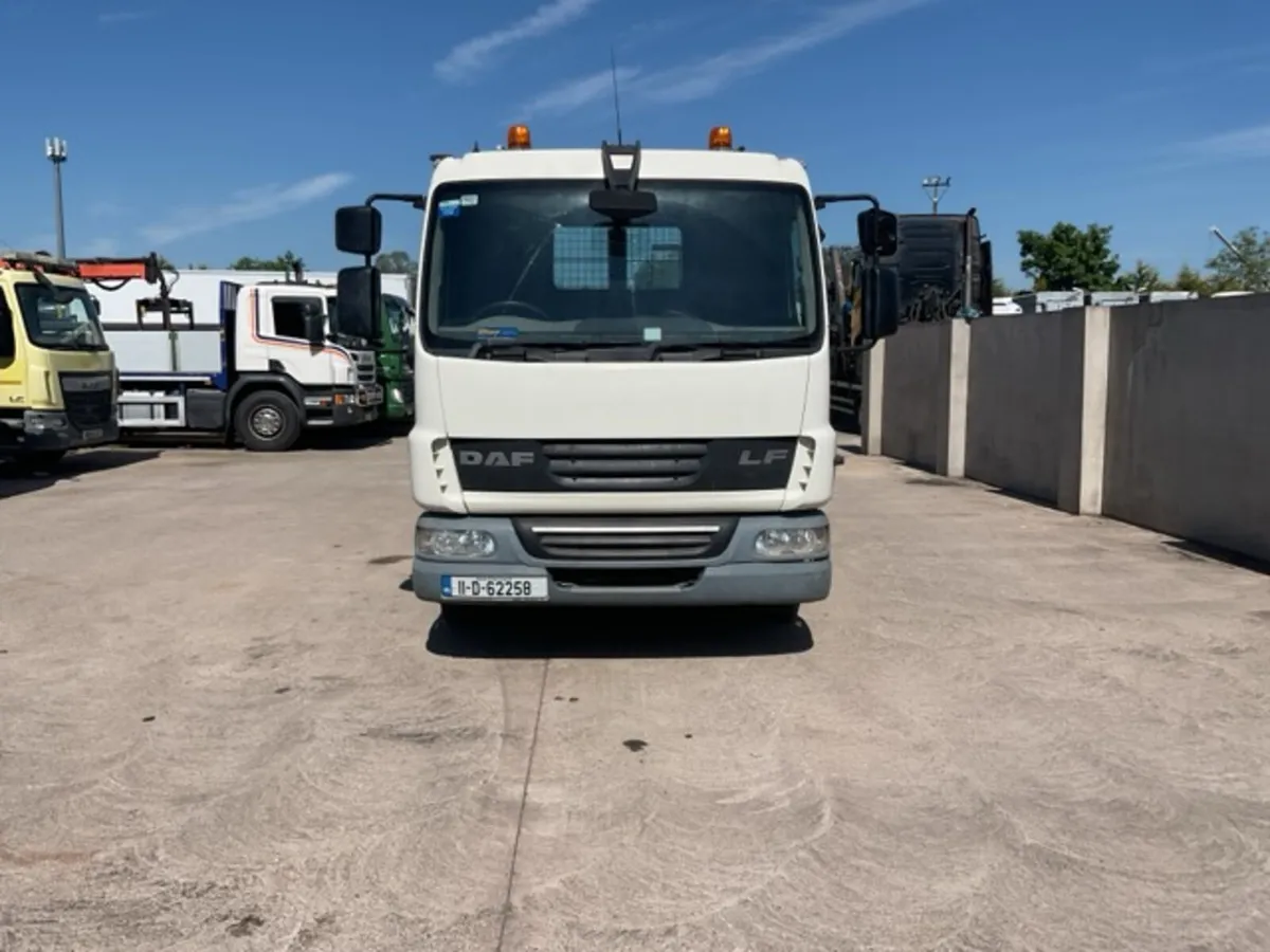 2011 DAF LF45.160 4x2 Tipper - Image 2