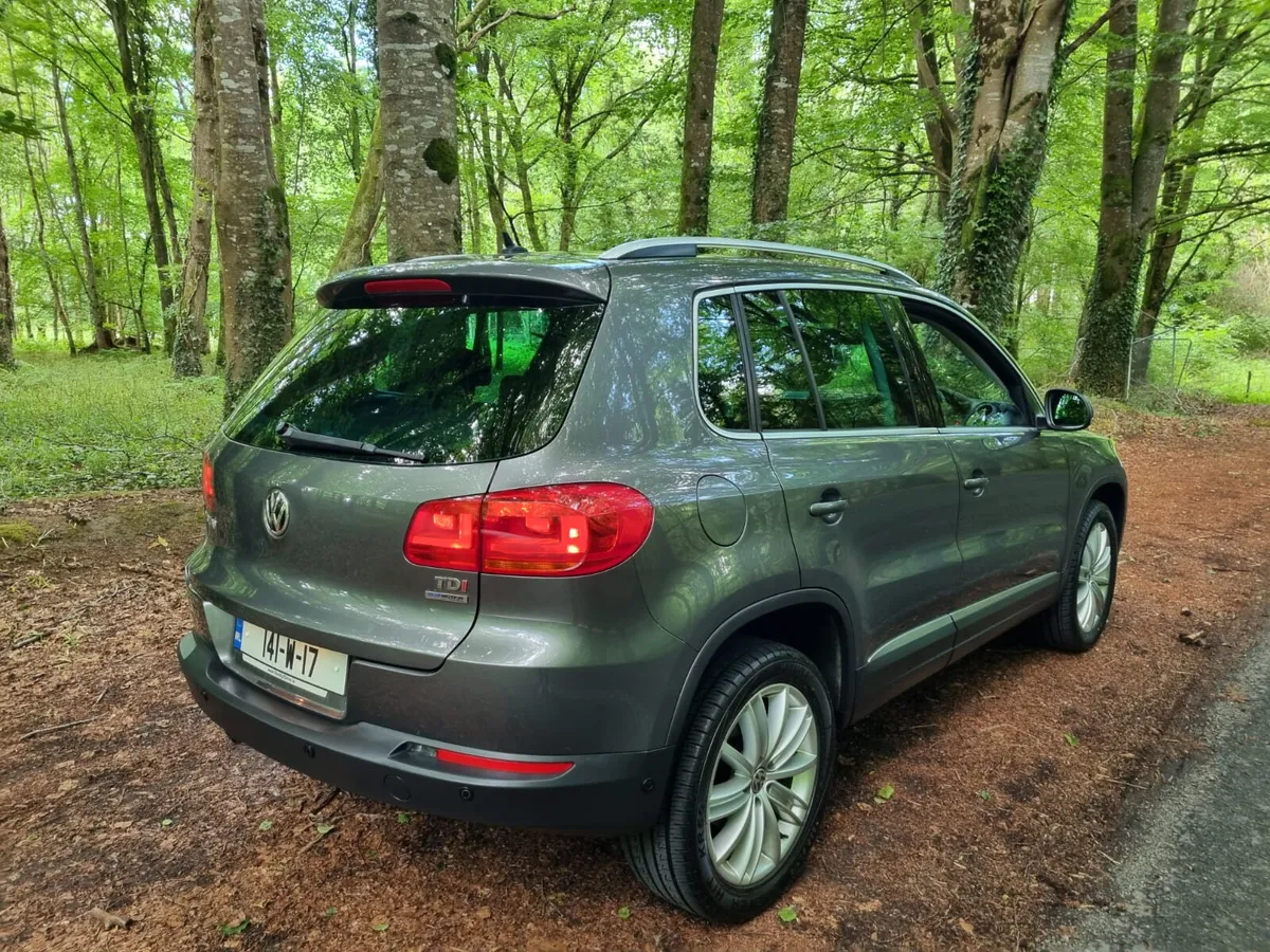 VW  TIGUAN  2.0 TDI *66 KLMS* SPORT SUV - Image 4