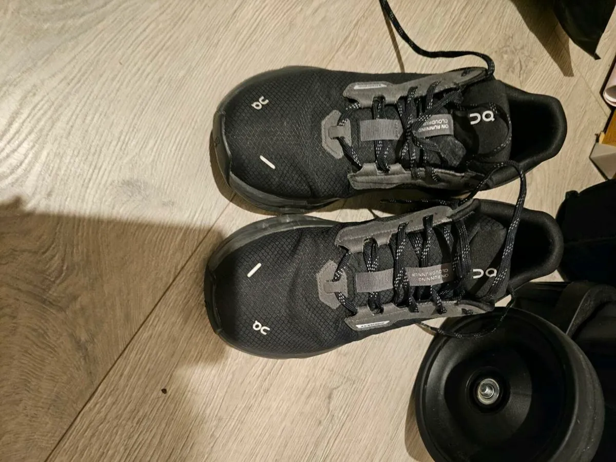 Cloudrunner waterproof Trainers - Image 1