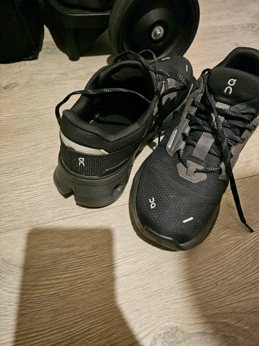 Cloudrunner waterproof Trainers - Image 3