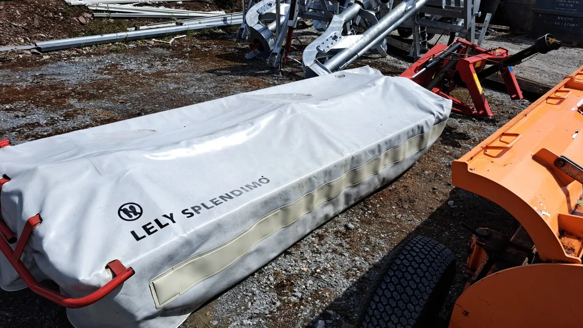 Lely 320 Mower 10.5 foot cut - Image 1