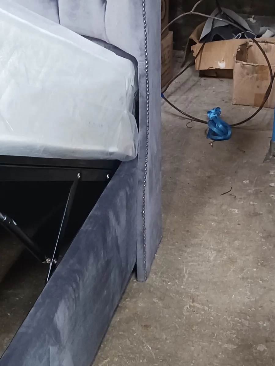 New wingback beds with ottoman storage - Image 2