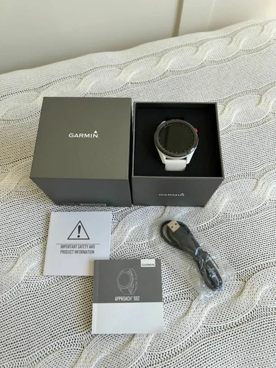 White Gаrmin Approach S62 GPS Golf Watch - Image 3
