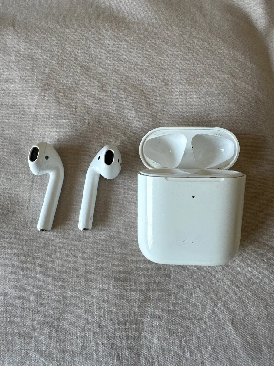 Apple airpods 2nd gen wireless charging - Image 2