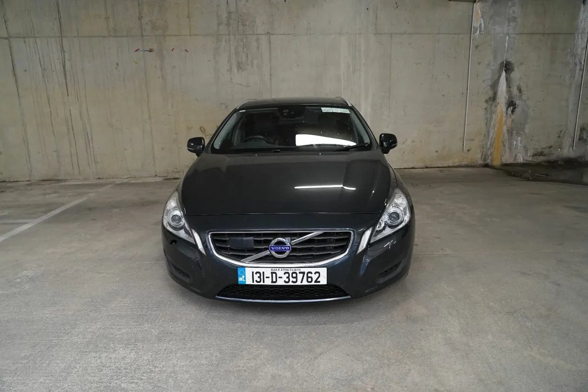 Volvo V60 2013 (1.6 Litre, 5 Door, Automatic) - Image 2
