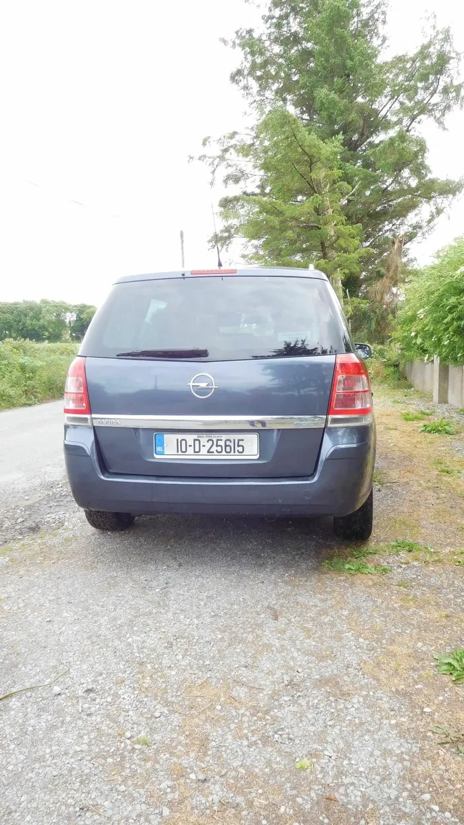 Opel Zafira 2010 - Image 3