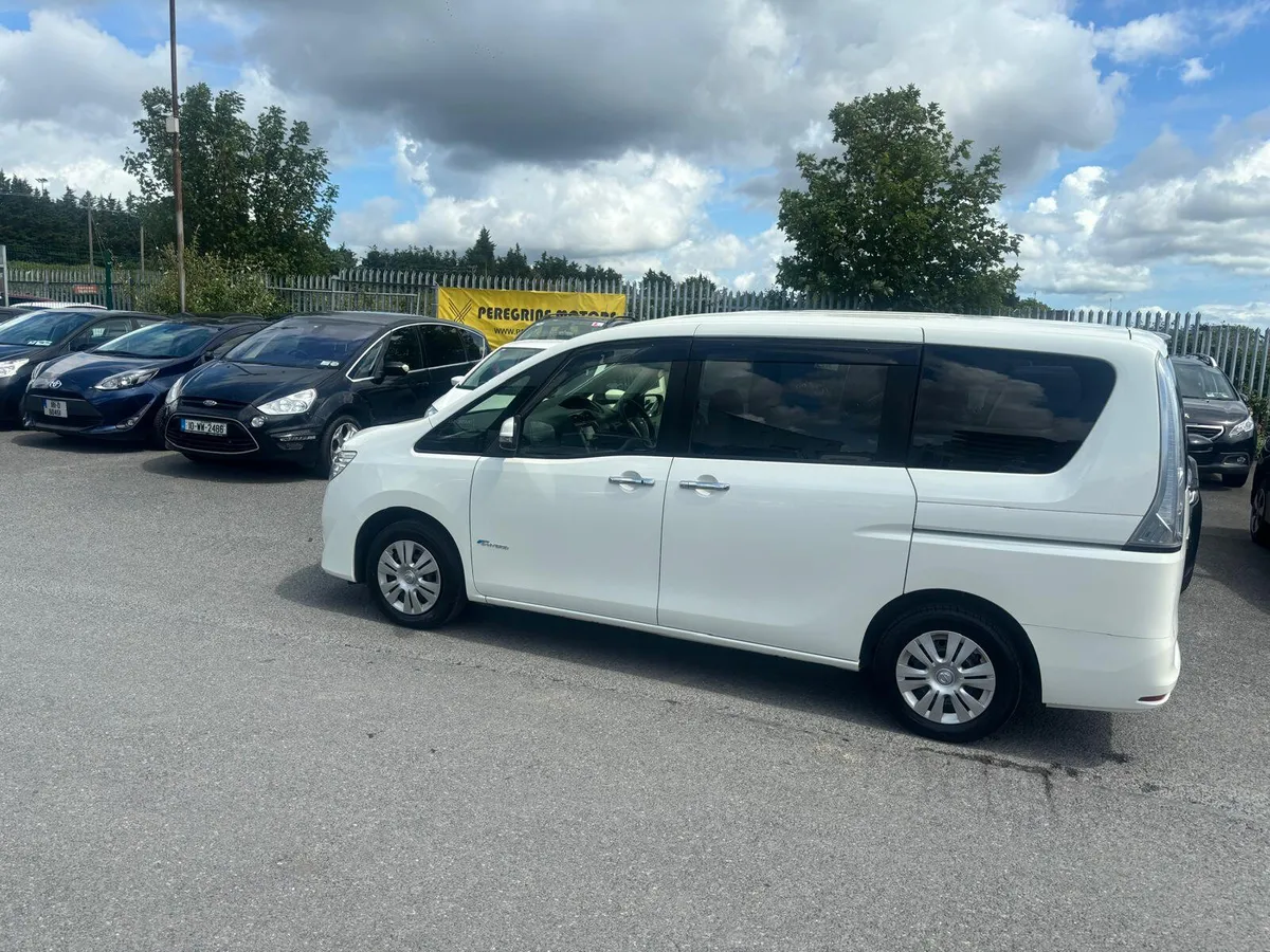 Nissan serena hybrid - Image 4