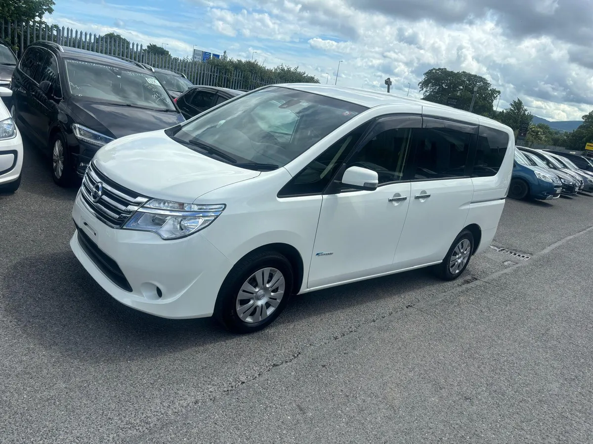 Nissan serena hybrid - Image 3