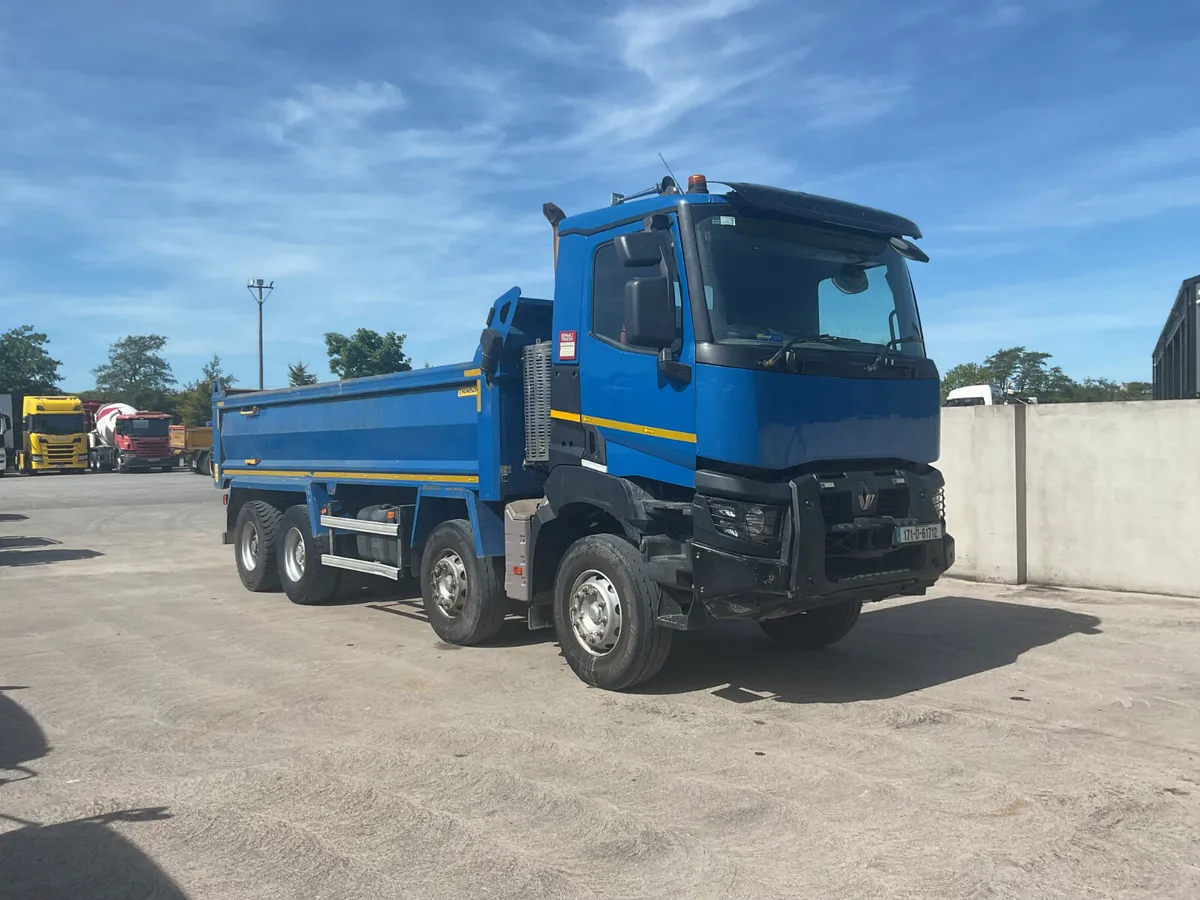 2017 Renault K460 8x4 Tipper - Image 1
