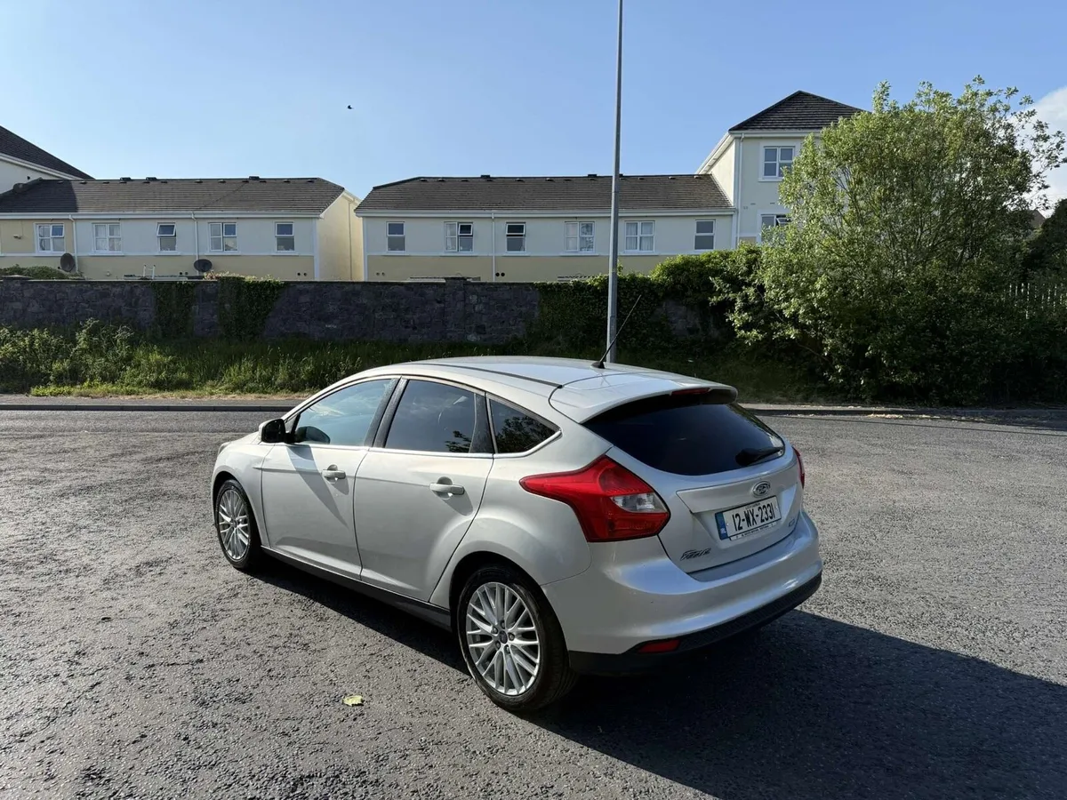 Ford Focus - Image 4