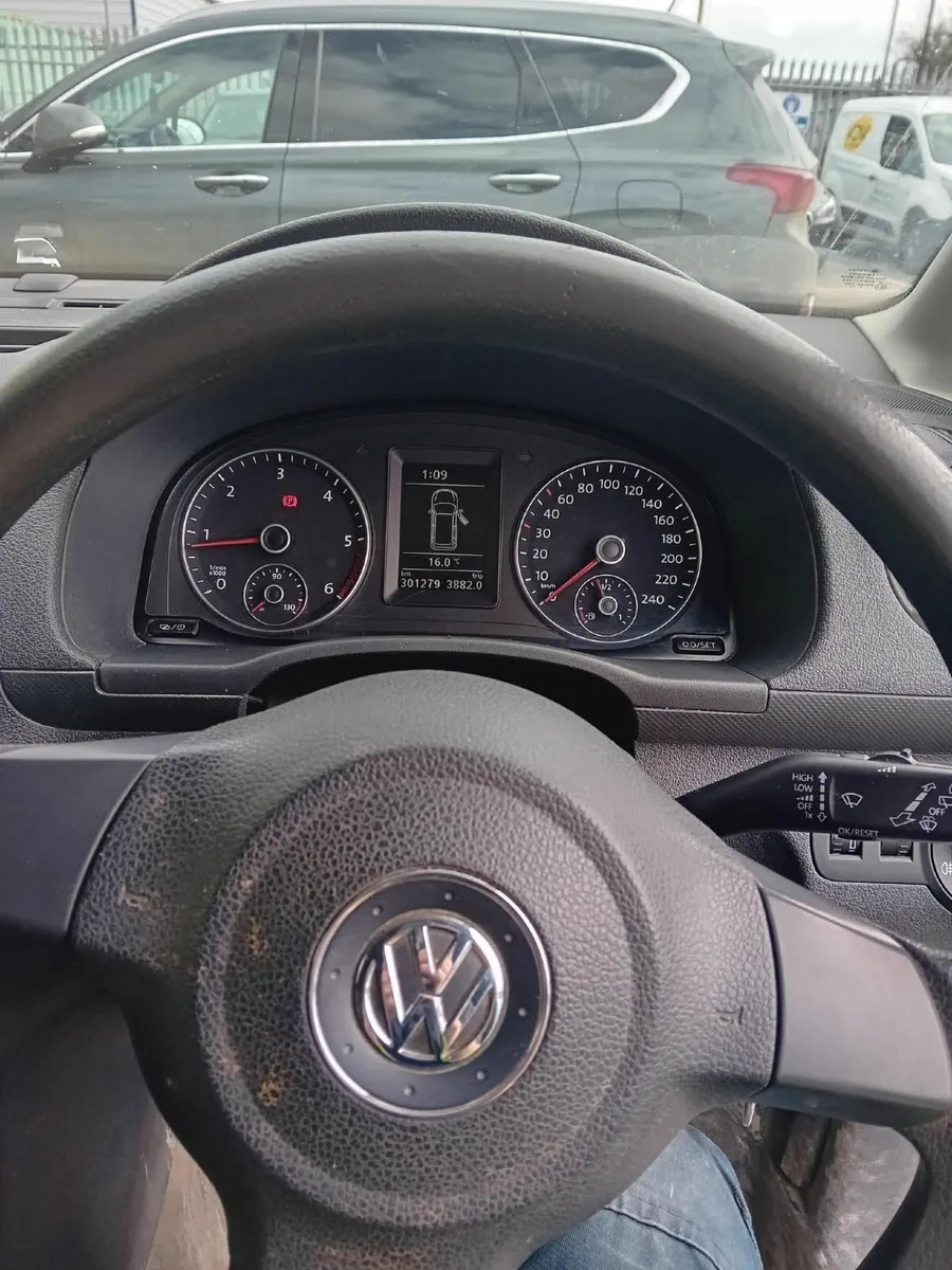 Volkswagen Caddy 2014 - Image 3