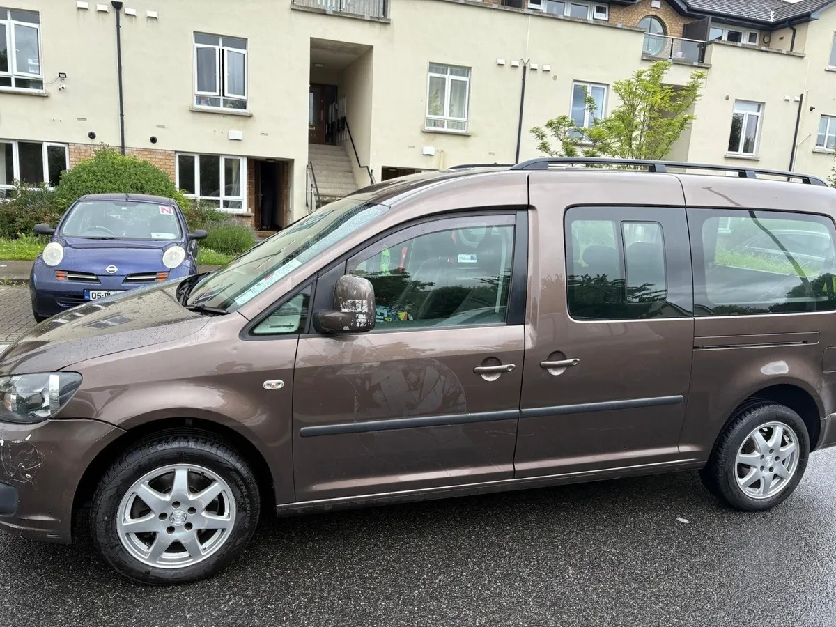 Volkswagen Caddy 2011 - Image 2