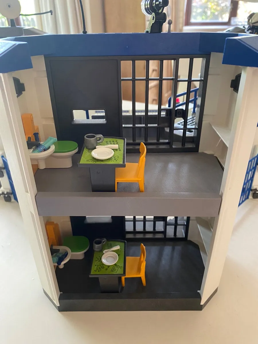 Playmobil Police Headquarters - Image 3