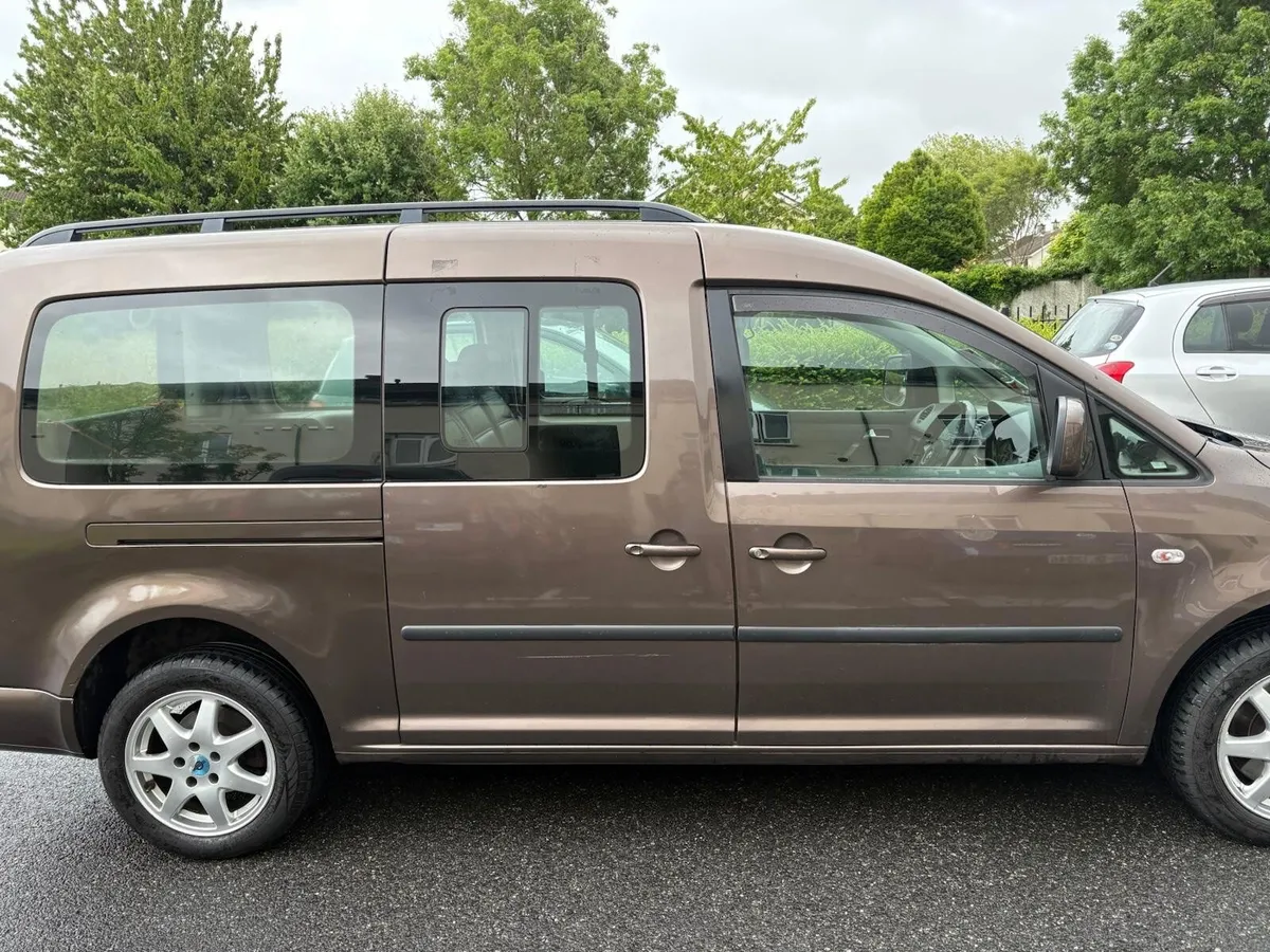 Volkswagen Caddy 2011 - Image 3