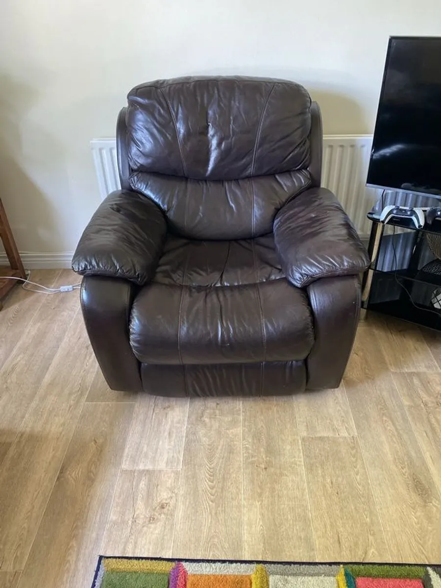 couches - Image 3