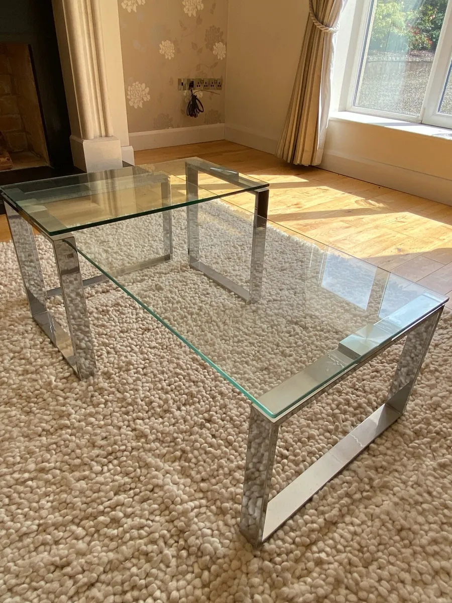 2 in 1 coffee & matching side table Set - Image 3