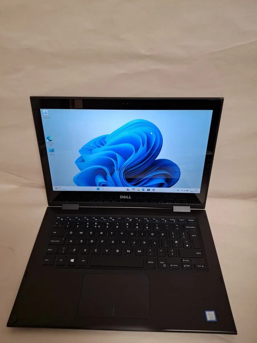 Dell Latitude 3390 2-in-1 | Core i3-7020U | 8GB RA - Image 2