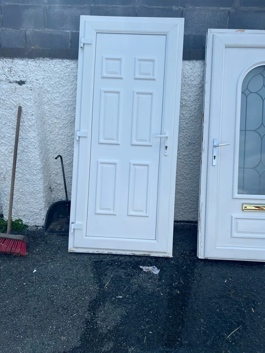 Pvc front door - Image 1