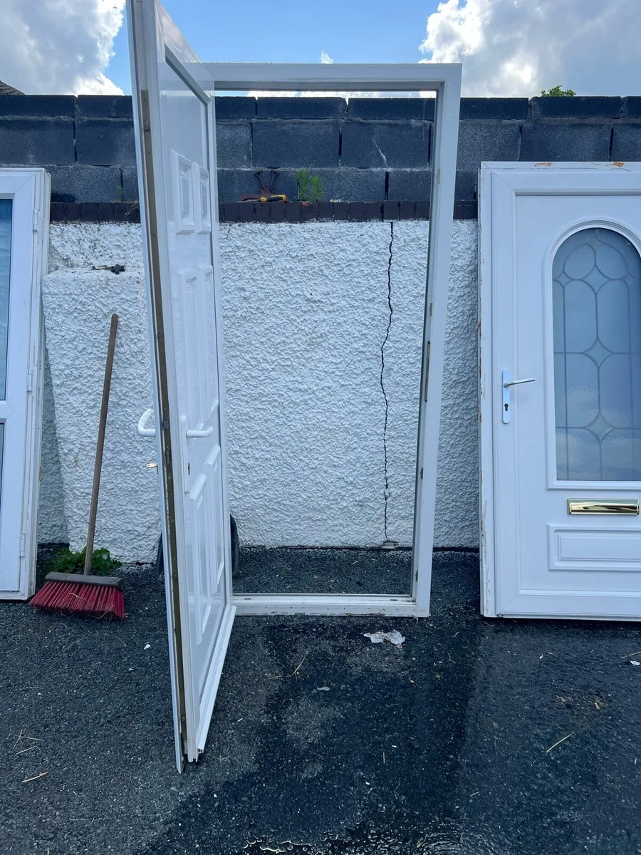 Pvc front door - Image 2